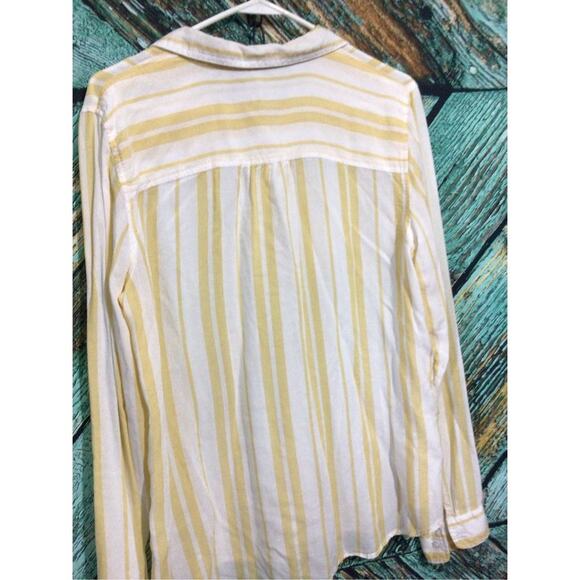 Maurice’s Size Large Gold & White Buttons Up Shirt 🍓🍇 - Picture 4 of 12